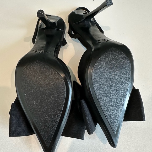 Black Women's Heels with Bow - Picture 5 of 6